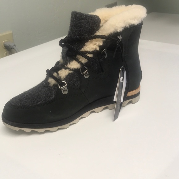 sorel alpine holiday boot